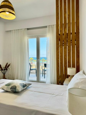 Irini Seaside Luxury Apartments